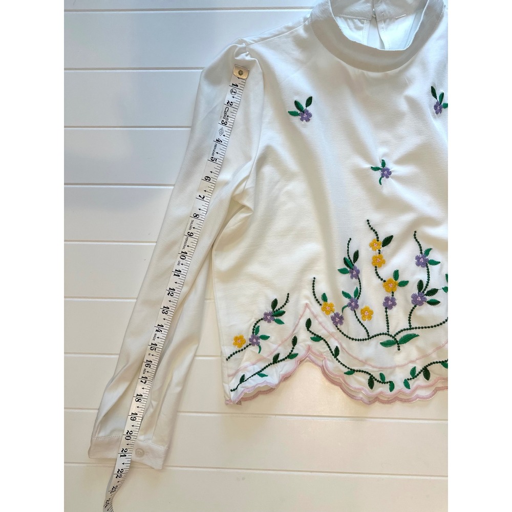 Vintage White Embroidered Floral Mini handkerchief Scalloped set Cottagecore s - Picture 5 of 5